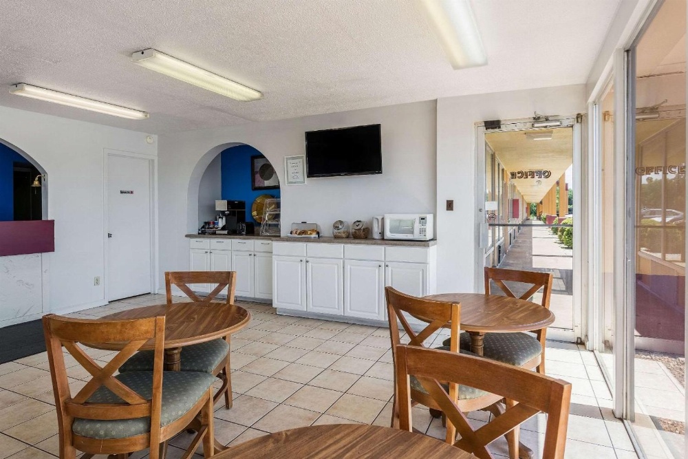 Rodeway Inn Denmark Main image